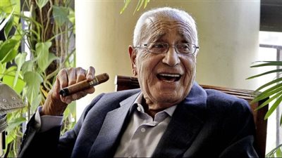 محمد حسنين هيكل.. حكاية الجورنالجى مع 3 رؤساء وجماعة إرهابية