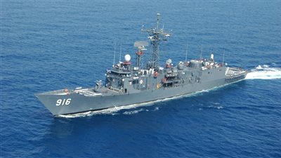 القوات البحرية المصرية والإسبانية تنفذ تدريبا عابرا بنطاق الأسطول الشمالي 