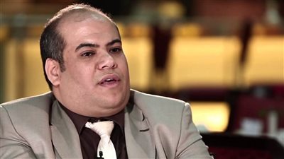 الشاعر رمزي بشارة: التحضر لا يعني التعري والزي شأن خاص 