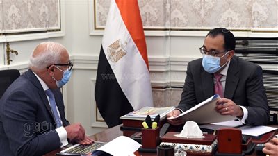 محافظ بورسعيد: نجحنا في مواجهة أعمال التهريب والمستخلصين الجمركيين غير القانونيين