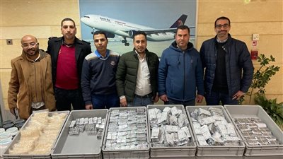 ضبط راكبتين حاولتا تهريب أقراص مخدرة بـ34 مليون جنيه في مطار برج العرب
