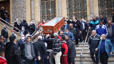 تشييع جثمان أحمد مصطفى نجم الزمالك من مسجد الحامدية الشاذلية| فيديو وصور