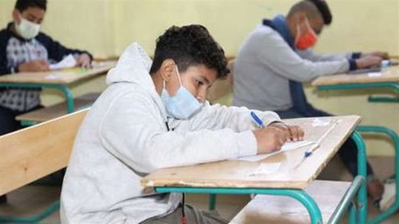 طلاب الشهادة الاعدادية