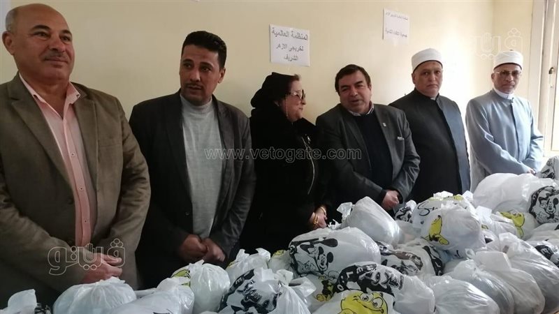 افتتاح معرض للملابس
