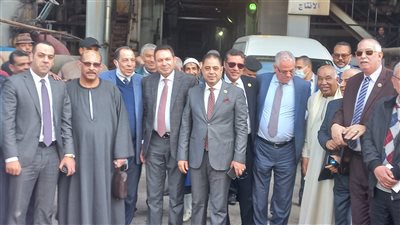 جولة تفقدية لوفد زراعة البرلمان بمصنع السكر بكوم إمبو