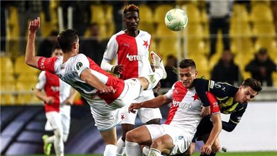 فوز آيندهوفن ورابيد فيينا وبراج وخسارة فنربخشة في دوري المؤتمر الأوروبي