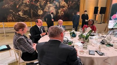 4 صور ترصد ترأس السيسي المائدة المستديرة حول تغير المناخ بالقمة الأفريقية الأوروبية 