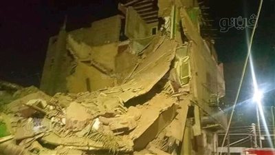 انهيار جزئي لعقار سكني في حدائق القبة