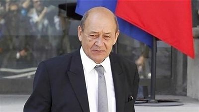 وزير خارجية فرنسا: كل شيء وارد في الأزمة الأوكرانية
