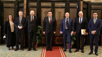 القائم بأعمال وزير الصحة يلتقي رئيس مؤسسة «إيني الإيطالية» لبحث تعزيز التعاون