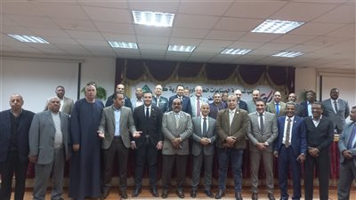زراعة البرلمان تطالب بدراسة تغطية مصرف السيل بأسوان
