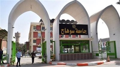  جامعة سوهاج تستقبل طلابها بمدنها الجامعية استعدادا لانطلاق الفصل الدراسي الثاني 