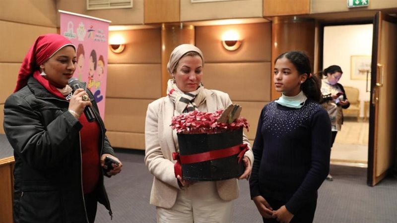 وزيرة البيئة