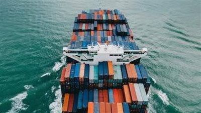 بينها مخاطر الحروب والتلوث الإشعاعي.. استثناءات لا تغطيها وثيقة تأمين السفن 