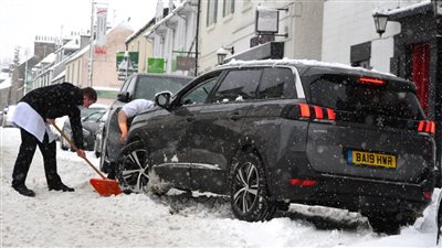 مصرع 9 أشخاص.. العاصفة يونيس تجتاح شمال أوروبا 