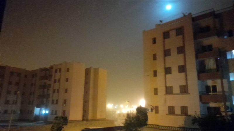 عاصفة ترابية تجتاح