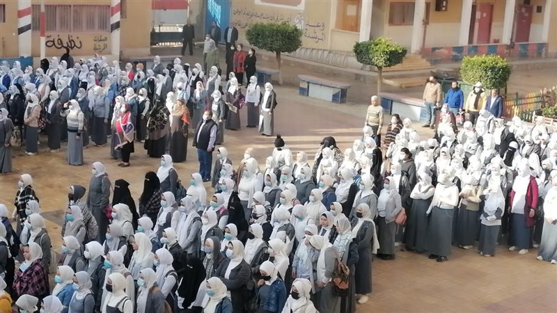 بدء الفصل الدراسي