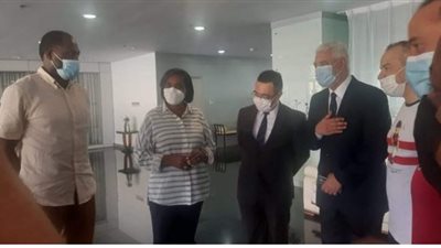 وزيرة الرياضة الأنجولية ترحب ببعثة الزمالك
