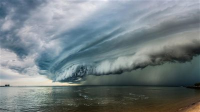 تفسير حلم العاصفة في المنام وعلاقته بالضغوط والأعباء والهموم 