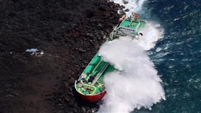 أمواج البحر تثير رعب سكان ولاية أمريكية، اعرف السبب