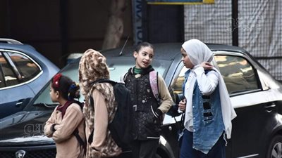 التعليم: تسليم الكتب المدرسية بالأسبوع الأول من الدراسة بالترم الثاني 