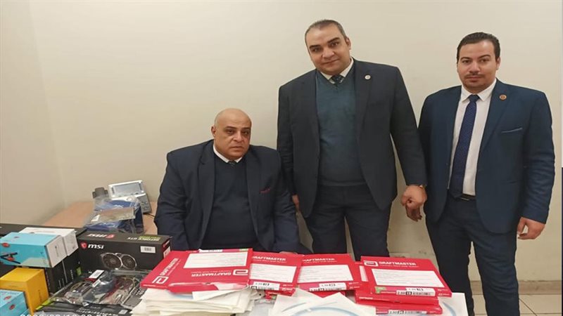 المضبوطات بحوزة رجال