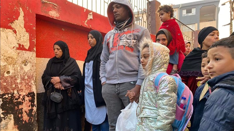 توافد الطلاب على