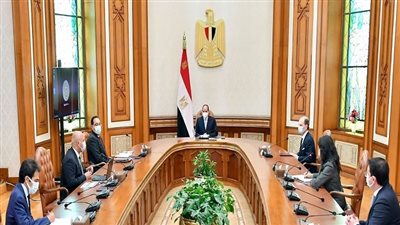 السيسي: توجد فرصة لإقامة شراكة مع شركة تالجو الإسبانية لتوطين صناعة القطارات في مصر