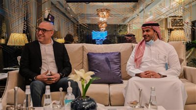 وزير الإسكان يلتقي نظيره السعودي.. ويزور المشروعات العمرانية بالمدينة المنورة|صور