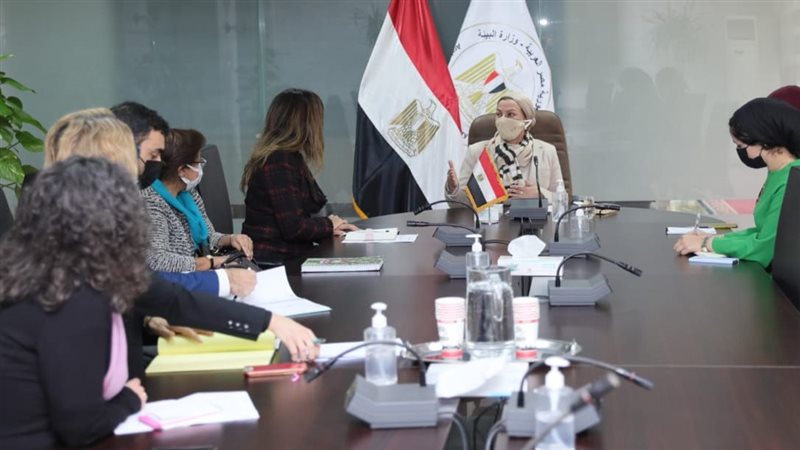 وزيرة البيئة وبعثة