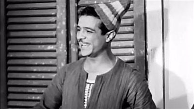 سر السيارة الحمراء التي اشتراها محمود شكوكو ورفضت الجمارك دخولها مصر