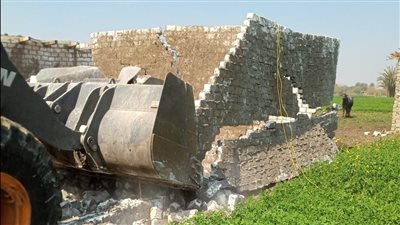 إزالة 404 حالات تعدٍ على أرض زراعية وأملاك الدولة ببني سويف