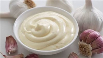  القومي للتغذية: البيض النيء المضاف للمايونيز يسبب السالمونيلا