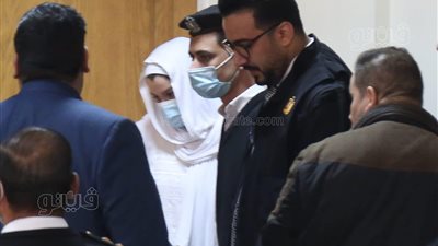 تأجيل محاكمة حنين حسام  بالإتجار في البشر لـ22 مارس