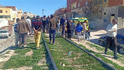 مصرع مواطن تحت عجلات قطار مطروح 