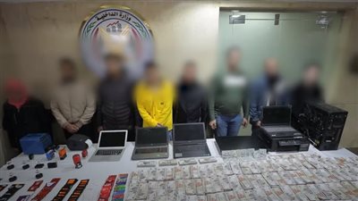 الفلوس في الشنط.. تفاصيل ضبط عصابة 