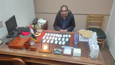 ضبط راكب حاول تهريب أقراص مخدرة داخل علب شيكولاته بمطار القاهرة | صور