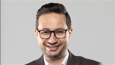 5 اتهامات وجهتها النيابة العامة لـ دكتور الكركمين أحمد أبو النصر