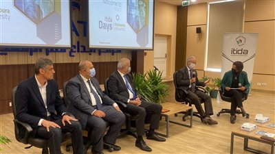 منتدى بجامعة المنصورة للإعلان عن البرامج الجديدة بسوق العمل | صور 