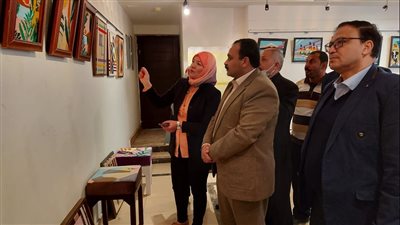 افتتاح معرض منتجات نسجية لحياة كريمة بجامعة بنها