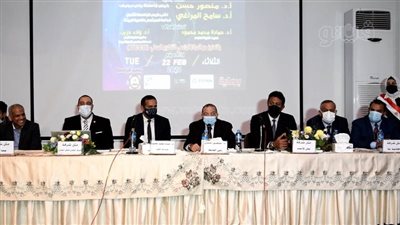 بمشاركة 25 شركة.. افتتاح الملتقى التوظيفي الخامس لكلية العلوم ببني سويف | صور