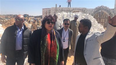 وزيرة الثقافة تتفقد الأعمال الإنشائية لمشروع قصر ثقافة أبو سمبل 
