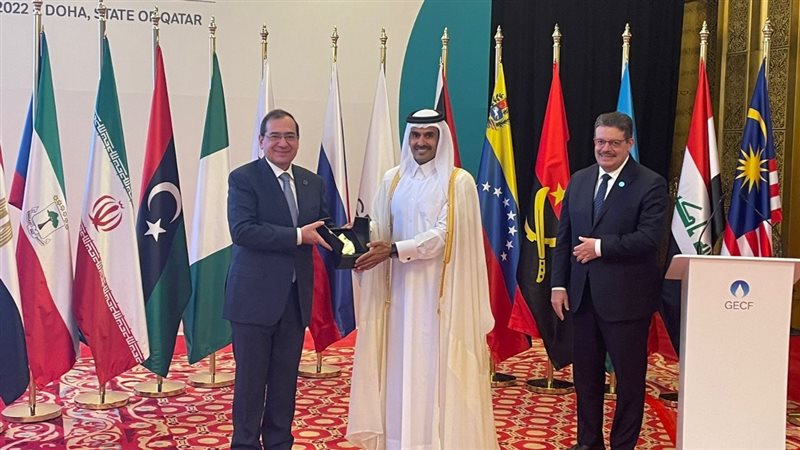 وزير البترول اثناء