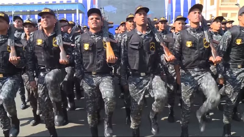 طلاب معهد معاونى