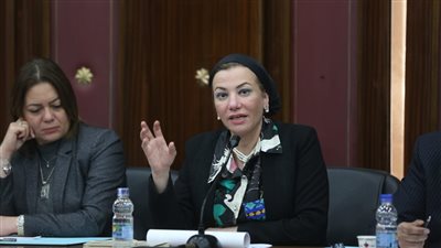 وزيرة البيئة: البحر الأحمر آخر الأماكن المتأثرة بالتغيرات المناخية