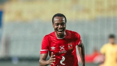 بيرسي تاو يغيب عن الأهلي 8 أسابيع