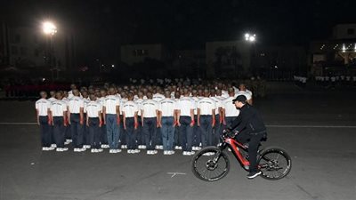 السيسي يوجه طلبة الكلية الحربية بالحفاظ على استعدادهم البدني والذهني المرتفع والتحلي بالقيم العسكرية