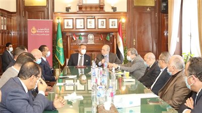 اتحاد مقاولي التشييد والبناء يوقع بروتوكولا للتعاون مع بنك مصر