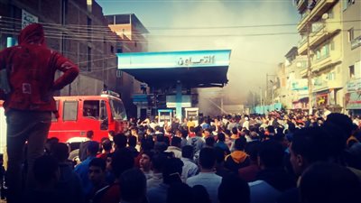 شاهد.. اللقطات الأولى لحريق محطة وقود في الدقهلية
