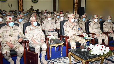 رئيس الأركان يشهد المرحلة الرئيسية لمشروع مراكز القيادة الخارجى 